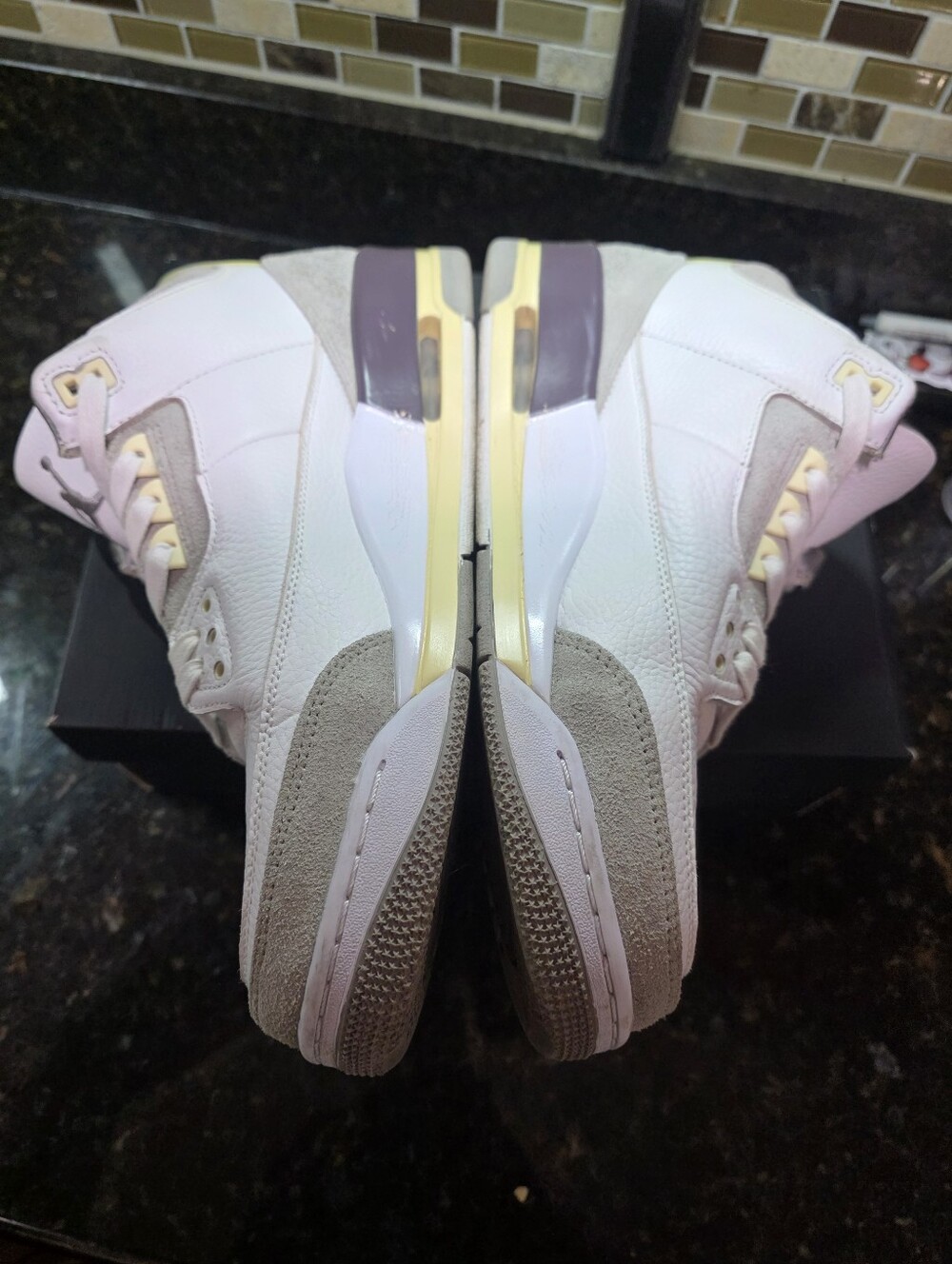 Jordan 3 Retro SP ♤ A Ma Maniere / Raised By Women ♤ DH3434-110 ♤ Mens 13 ♤ RARE - Picture 3 of 7